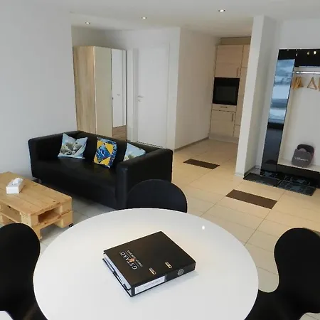 Schoen-egg By Interhome زويسمن